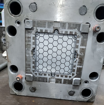 qualità  General Purpose Injection Molding System with LKM Mold Base Grinding Machining fabbrica