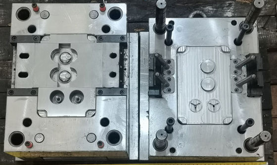 OEM di plastica dello stampaggio ad iniezione di precisione di abitudine di S136H 718H 2343