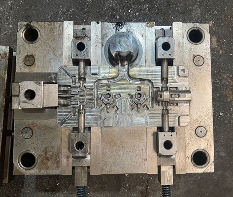 La muffa della pressofusione dell'alluminio di ADC12 A356.2 A380 muore accessori della muffa