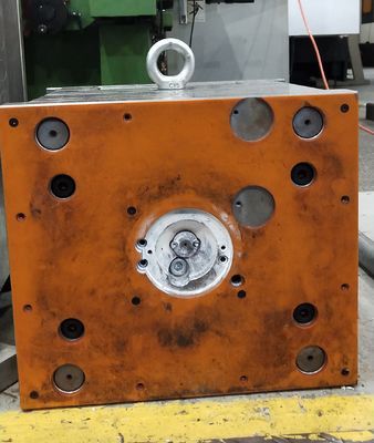 Servizi di plastica dello stampaggio ad iniezione dell'ABS su ordinazione di LKM HASCO