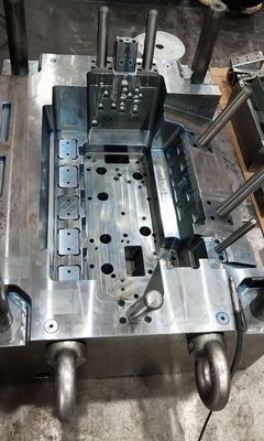 Stampaggio ad iniezione su misura di plastica dello stampaggio ad iniezione di precisione dell'ABS pp per i grandi elettrodomestici
