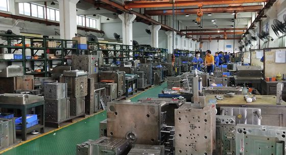 Analisi e soluzioni di difetti tipiche dello stampaggio ad iniezione del corridore caldo dell'OEM