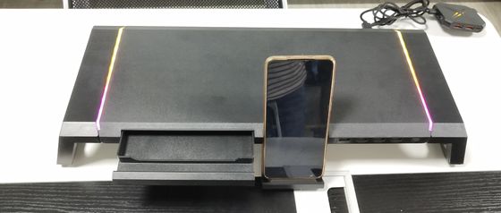 SECC Metal Monitor Stand con USB3.0 Hub / ricarica wireless