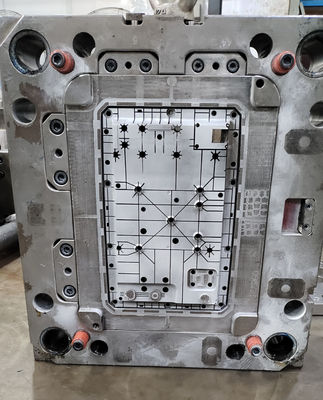 Lavoratura per la lucidatura della superficie di macinatura ±0,02 mm Tolleranza Precisione di stampaggio ad iniezione