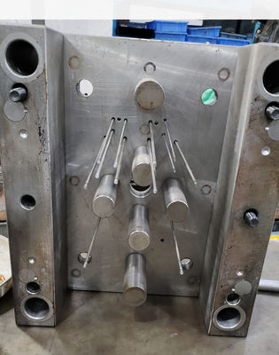 Lavoratura per la lucidatura della superficie di macinatura ±0,02 mm Tolleranza Precisione di stampaggio ad iniezione
